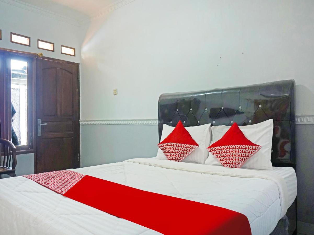 Oyo 90369 An Nur Family Homestay Syariah Cigombong エクステリア 写真